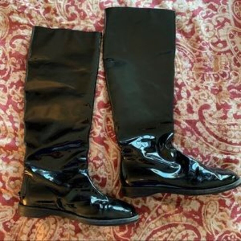 Jimmy Choo patent leather faux fur lined boots size 6.5